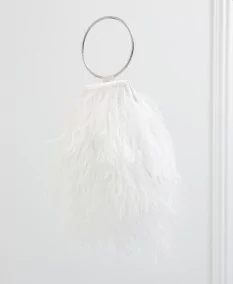 Discover the white evening bag with natural feathers by CLARO Couture