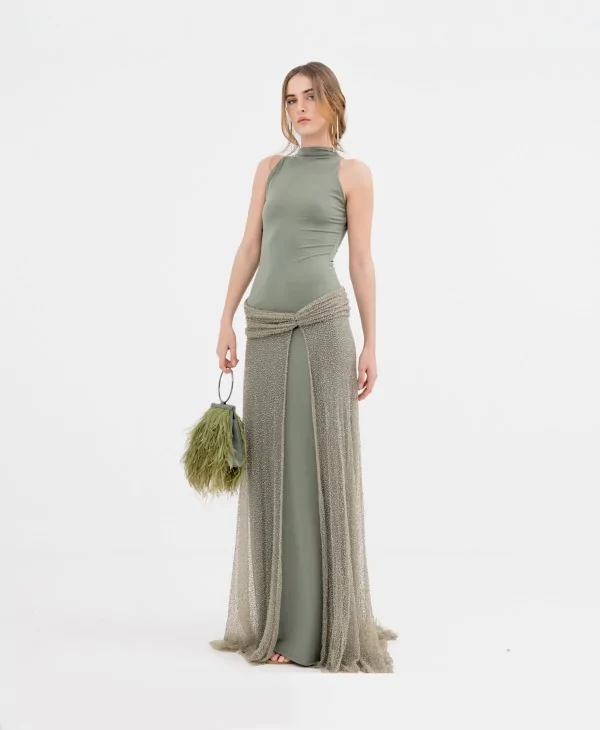 Vestido largo verde Ambrosía con escote halter y tul brillante