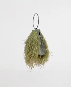 Bolso Verde de pluma complemento ideal para vestidos de gala