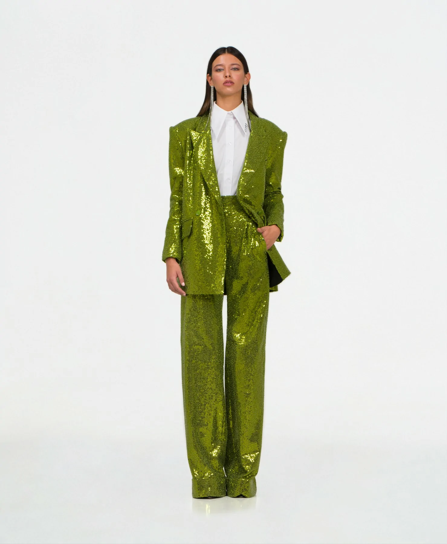 Traje de lentejuelas verde