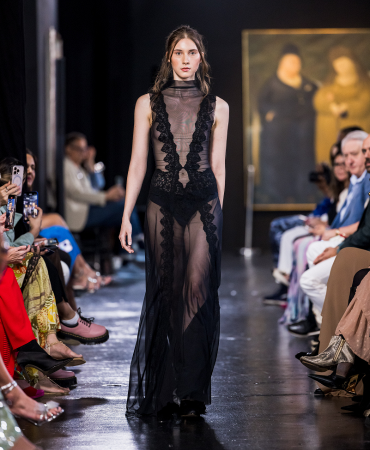 Vestido Negro MIAMI FASHION WEEK de CLARO